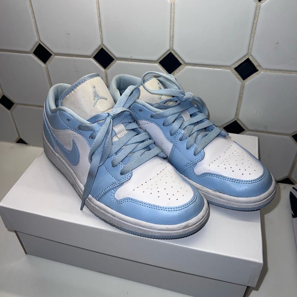 Jordan Women's Athletic Shoes - Light Blue and White